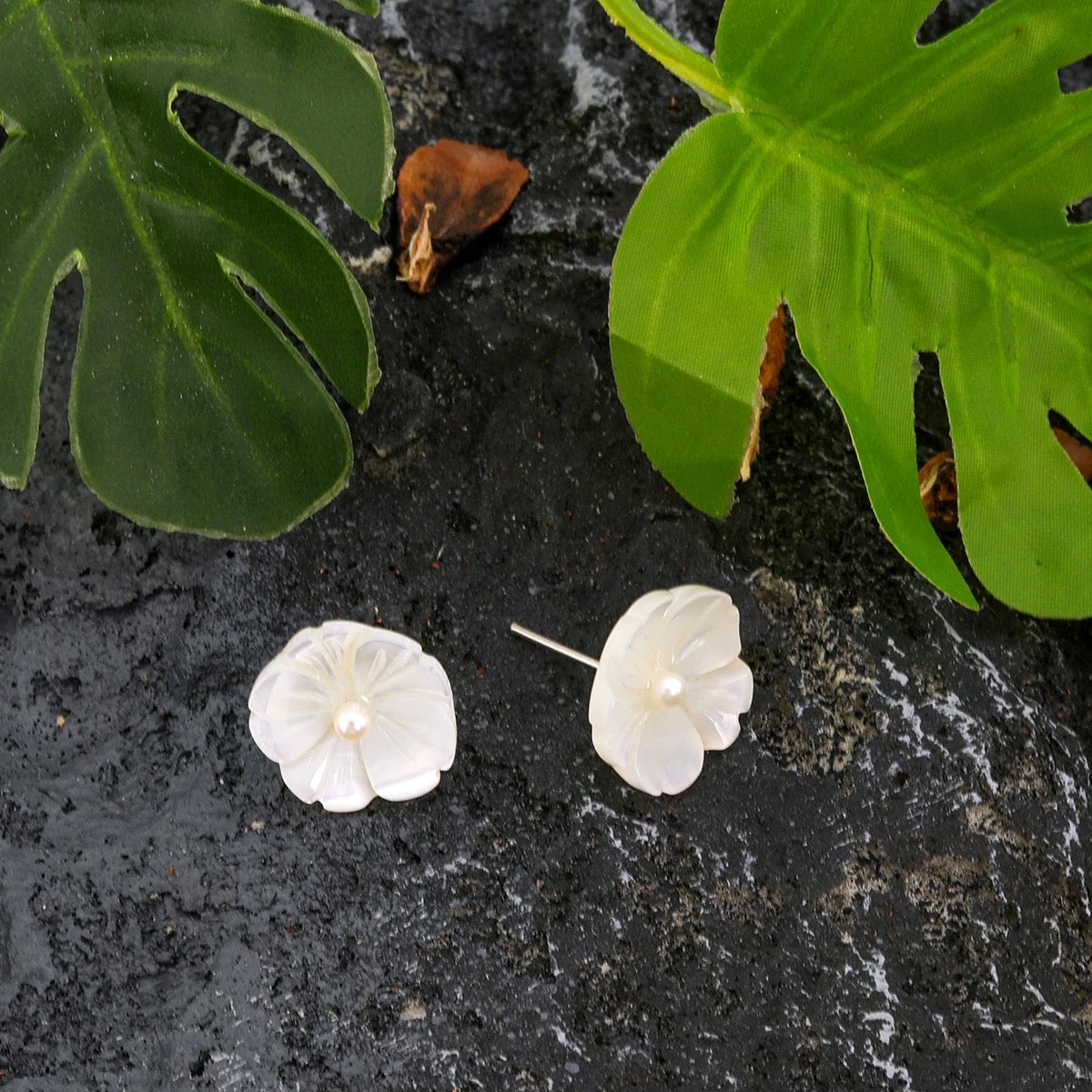 Manatua” Mother of Pearl Studs