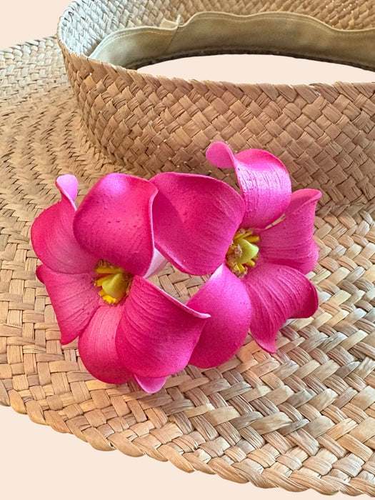 Double Hot Pink Puakenikeni Sei