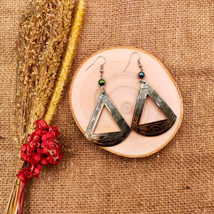 Fuata’i Mother of Pearl Earrings