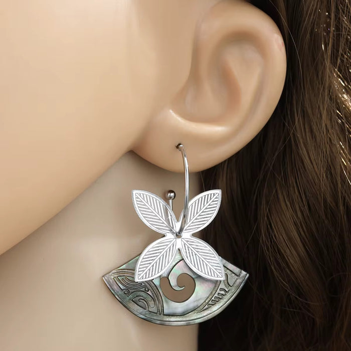 "Matalasi" Mother of Pearl Earrings